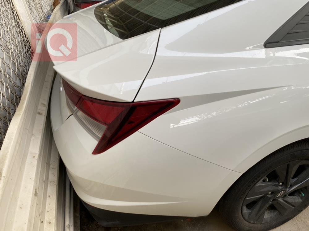 هیوندای ئەلەنترا